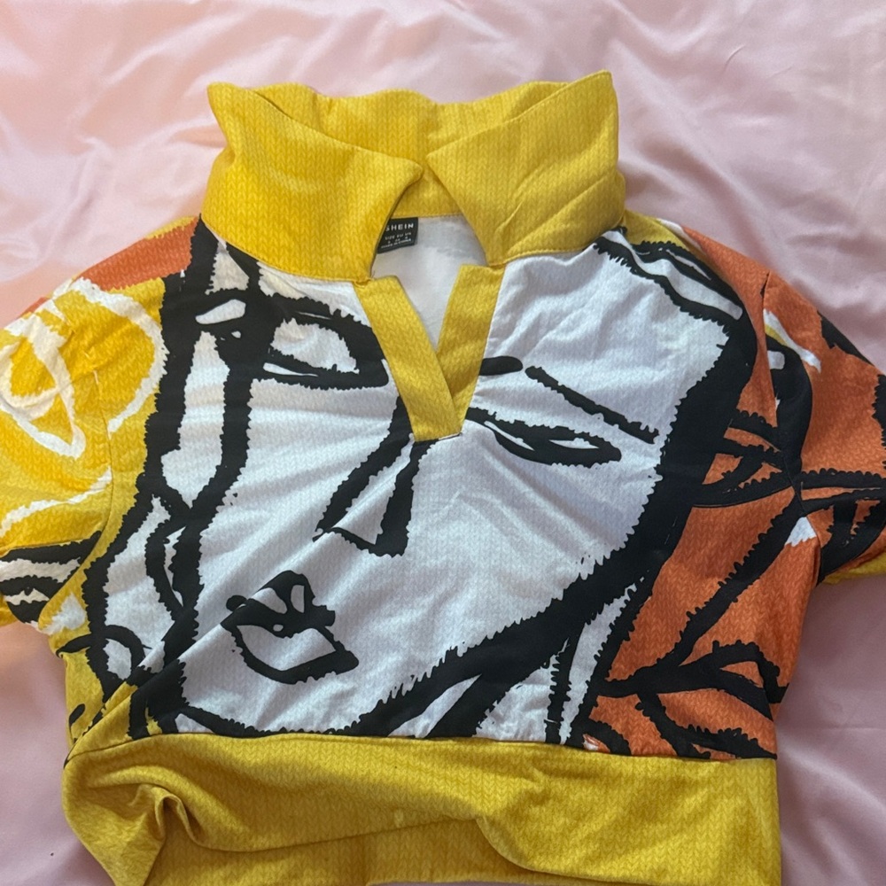 SHEIN Yellow and Orange Graphic Short Sleeve Top